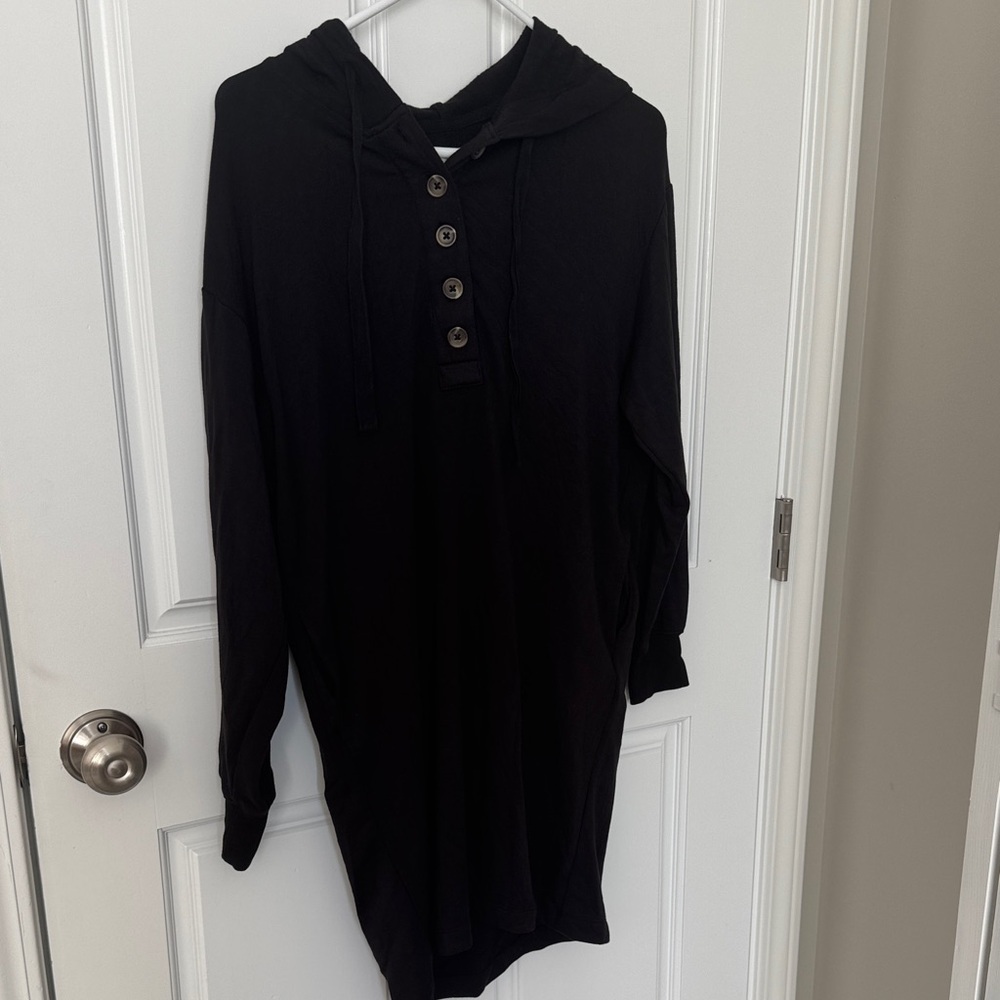Lou & Grey Black SignatureSoft Hoodie Dress
